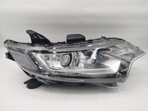 Mitsubishi OUTLANDER 2016-2020 HALOGEN R.H.S HEADLIGHT ASSEMBLY