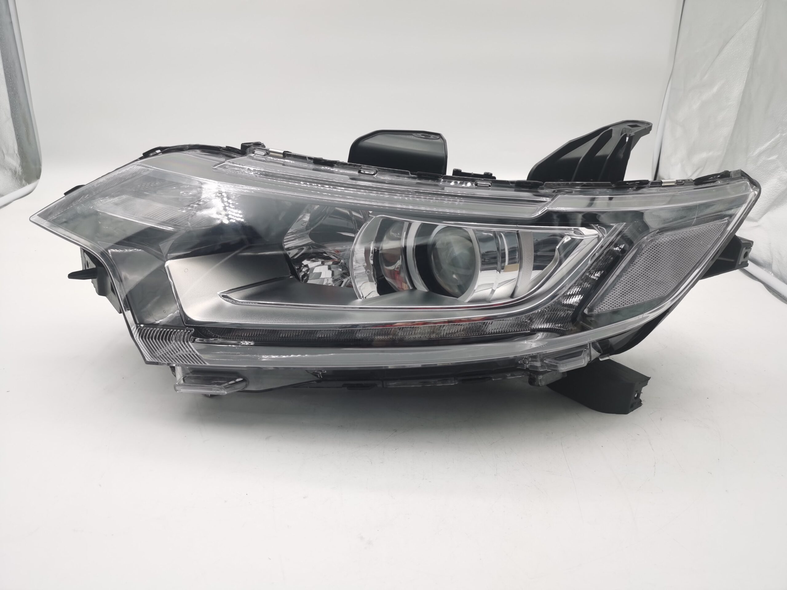 Mitsubishi OUTLANDER 2016-2020 HALOGEN L.H.S HEADLIGHT ASSEMBLY