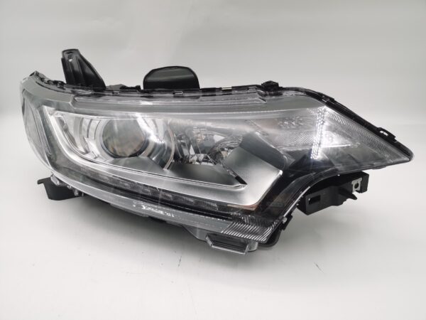 Mitsubishi OUTLANDER 2016-2020 HALOGEN R.H.S HEADLIGHT ASSEMBLY