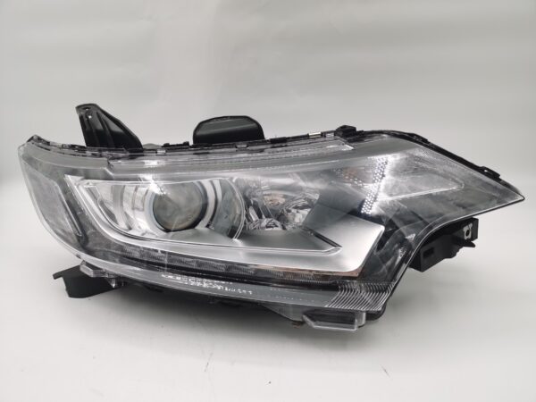 Mitsubishi OUTLANDER 2016-2020 HALOGEN R.H.S HEADLIGHT ASSEMBLY