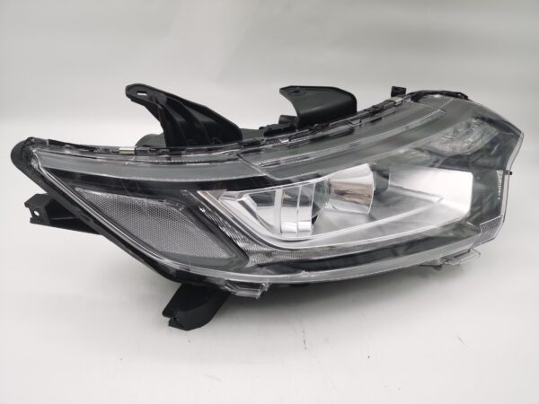 Mitsubishi OUTLANDER 2016-2020 HALOGEN R.H.S HEADLIGHT ASSEMBLY