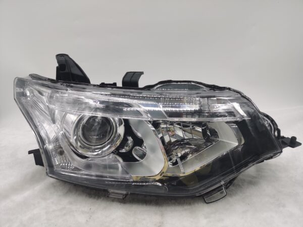 Mitsubishi OUTLANDER 2013-2015 XENON R.H.S HEADLIGHT ASSEMBLY