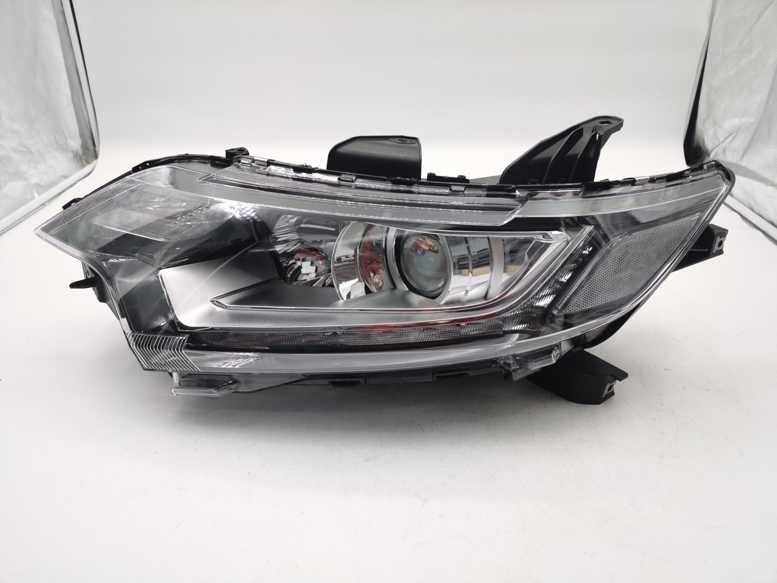 Mitsubishi OUTLANDER 2016-2020 HALOGEN L.H.S HEADLIGHT ASSEMBLY