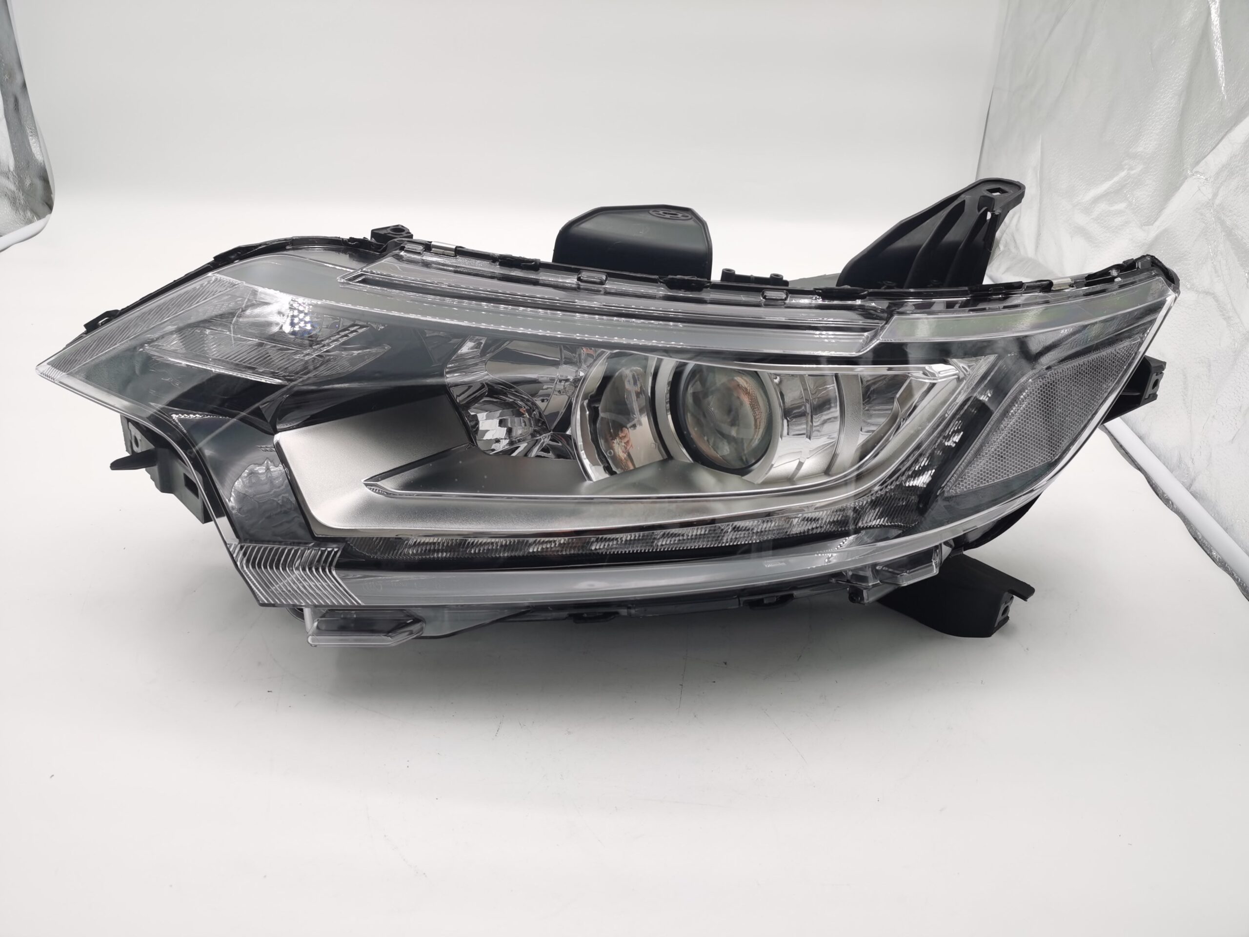 Mitsubishi OUTLANDER 2016-2020 HALOGEN L.H.S HEADLIGHT ASSEMBLY