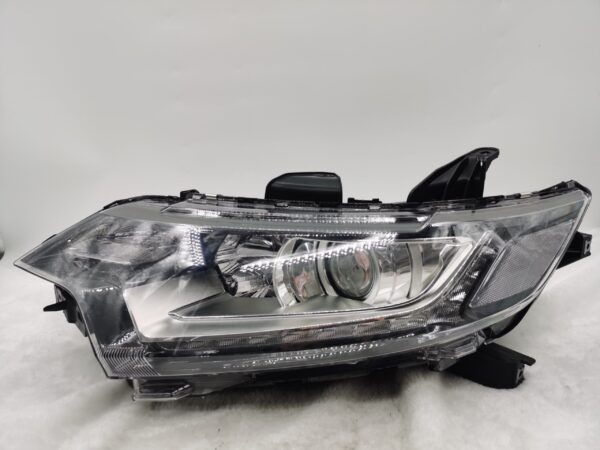 Mitsubishi OUTLANDER 2016-2020 HALOGEN L.H.S HEADLIGHT ASSEMBLY