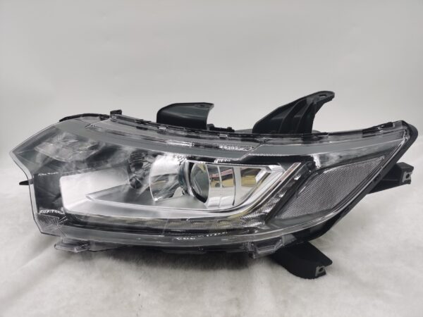 Mitsubishi OUTLANDER 2016-2020 HALOGEN L.H.S HEADLIGHT ASSEMBLY