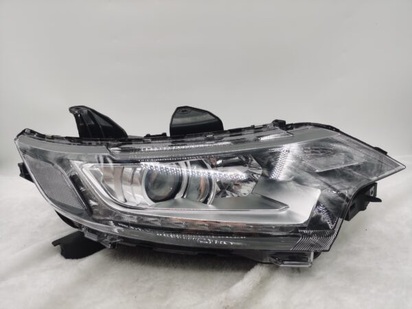 Mitsubishi OUTLANDER 2016-2020 HALOGEN R.H.S Headlight Assembly