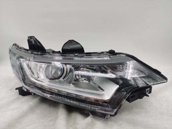 Mitsubishi OUTLANDER 2016-2020 HALOGEN R.H.S Headlight Assembly