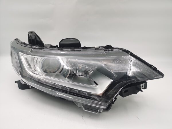 Mitsubishi OUTLANDER 2016-2020 HALOGEN R.H.S HEADLIGHT ASSEMBLY