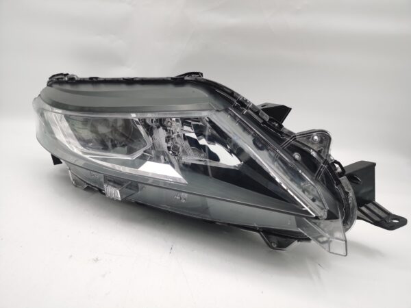 Mitsubishi TRITON L200 2019-2023 HALOGEN  R.H.S HEADLIGHT ASSEMBLY