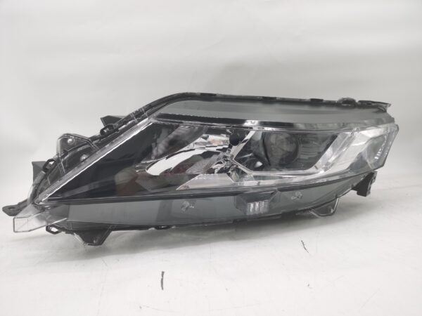 Mitsubishi TRITON L200 2019-2023 HALOGEN L.H.S HEADLIGHT ASSEMBLY