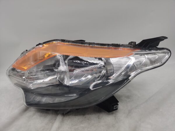 Mitsubishi TRITON L200 2015-2018 HALOGEN L.H.S Headlight Assembly