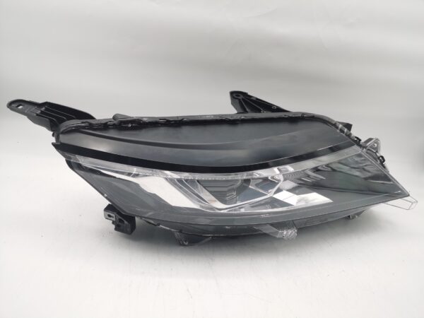 Mitsubishi TRITON L200 2019-2023 HALOGEN R.H.S HEADLIGHT ASSEMBLY