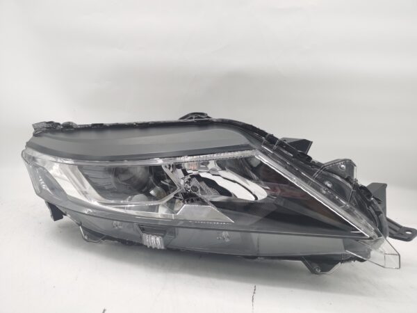 Mitsubishi TRITON L200 2019-2023 HALOGEN R.H.S HEADLIGHT ASSEMBLY