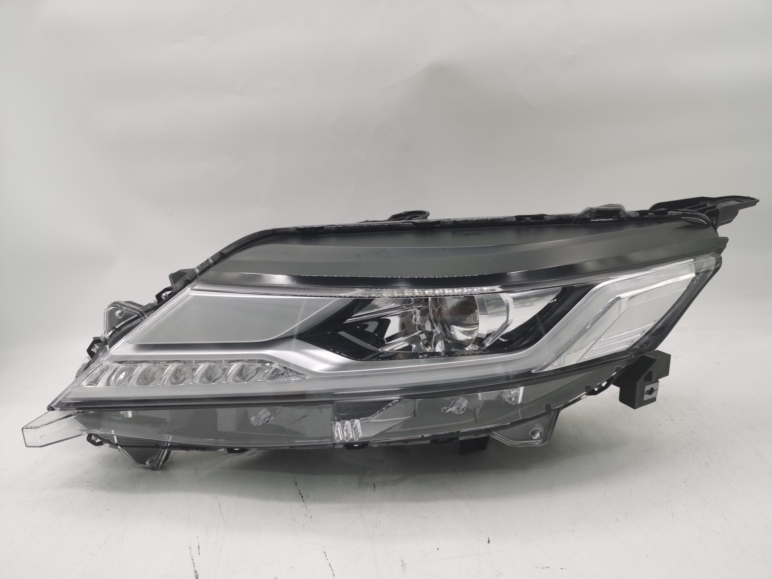 Mitsubishi TRITON L200 2019-2023 LED L.H.S HEADLIGHT ASSEMBLY