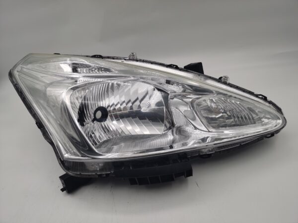 Nissan TIIDA/PULSAR 2013-2016 HALOGEN R.H.S HEADLIGHT ASSEMBLY