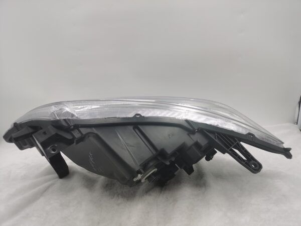 Nissan PATHFINDER 2013-2016 HALOGEN R.H.S HEADLIGHT ASSEMBLY