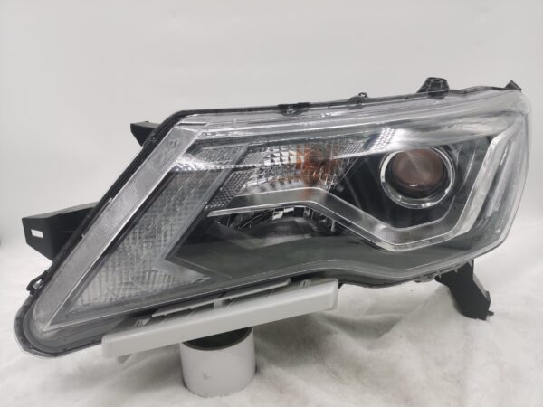 Nissan PATHFINDER 2017-2020 HALOGEN L.H.S HEADLIGHT ASSEMBLY