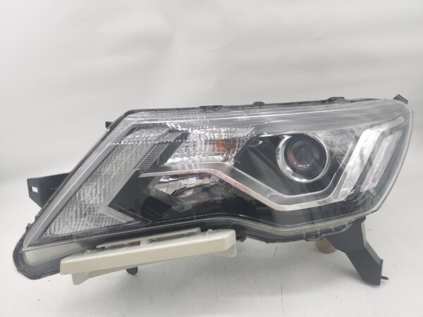 Nissan PATHFINDER 2017-2020 L.H.S HEADLIGHT ASSEMBLY