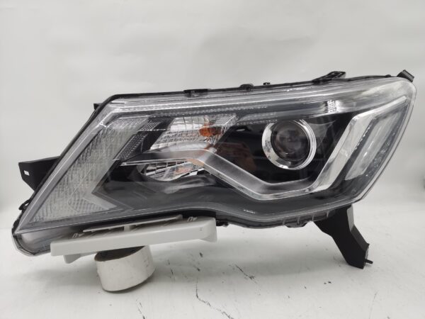 Nissan PATHFINDER 2017-2020 HALOGEN L.H.S Headlight Assembly