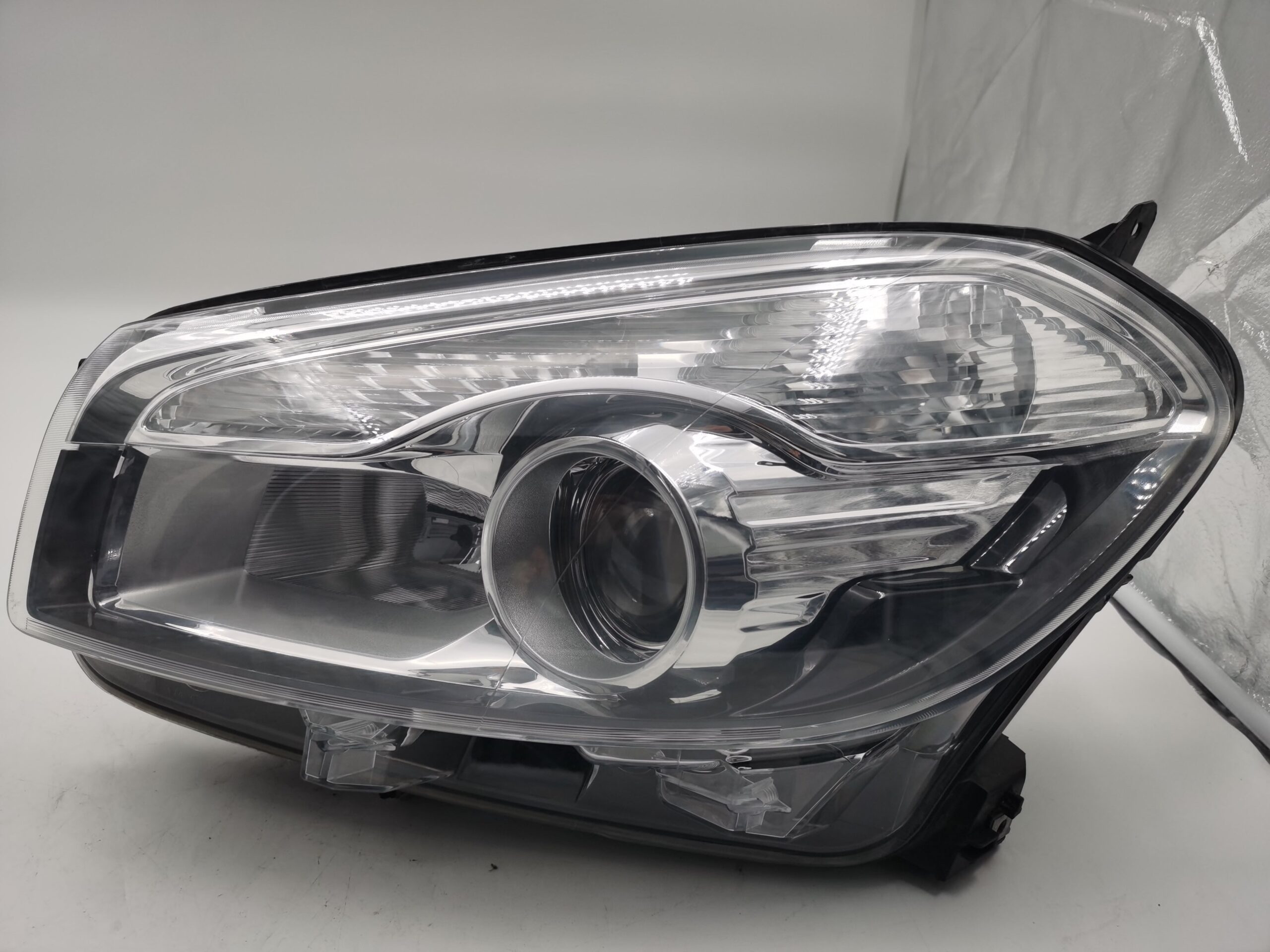 Nissan QASHQAI/DUALIS 2010-2013 HALOGEN L.H.S HEADLIGHT ASSEMBLY