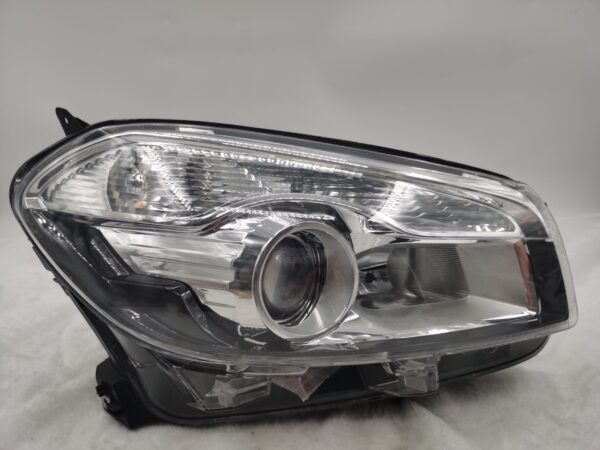 Nissan QASHQAI/DUALIS 2010-2013 HALOGEN R.H.S HEADLIGHT ASSEMBLY