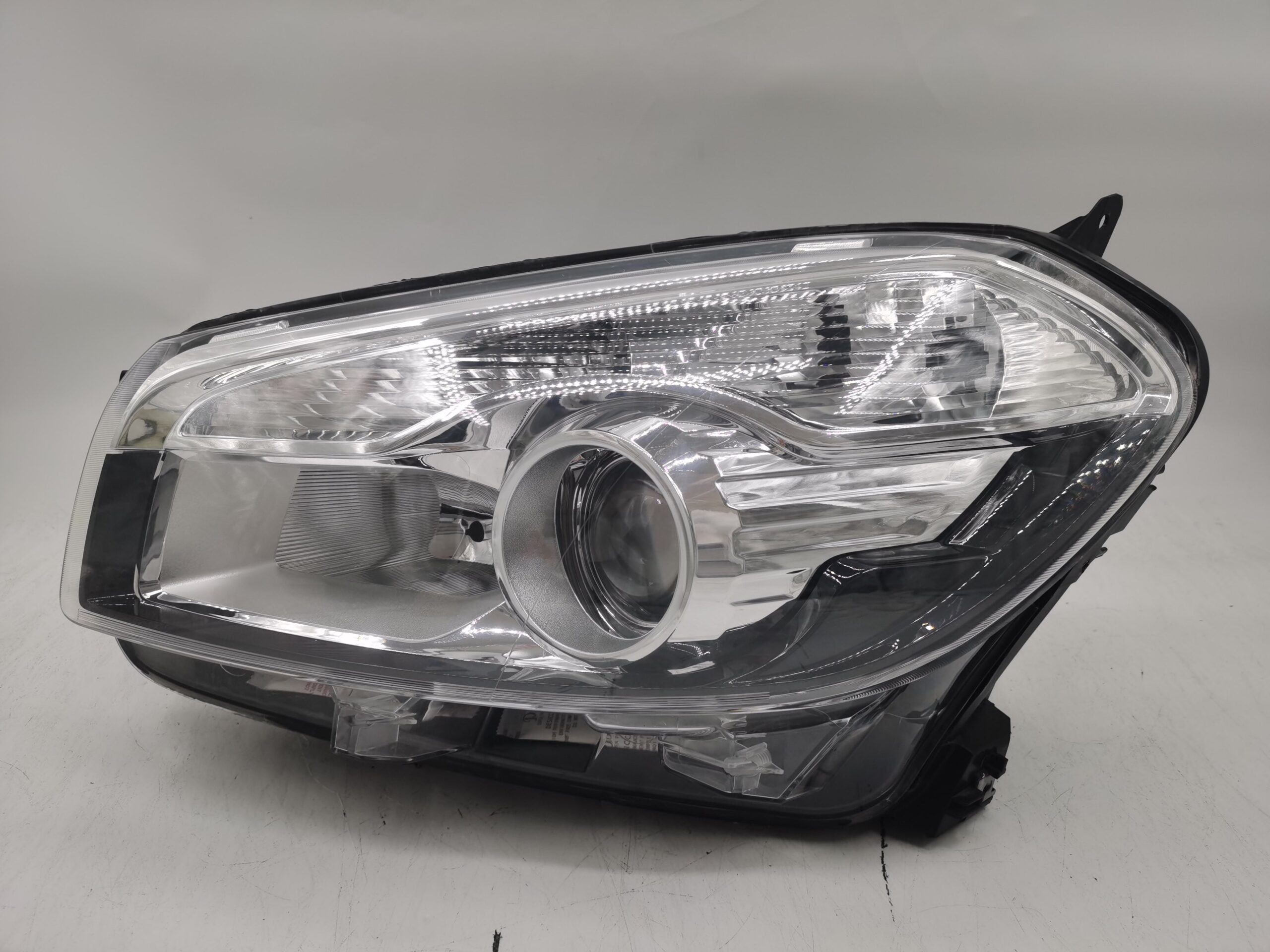 Nissan QASHQAI/DUALIS 2010-2013 HALOGEN L.H.S HEADLIGHT ASSEMBLY