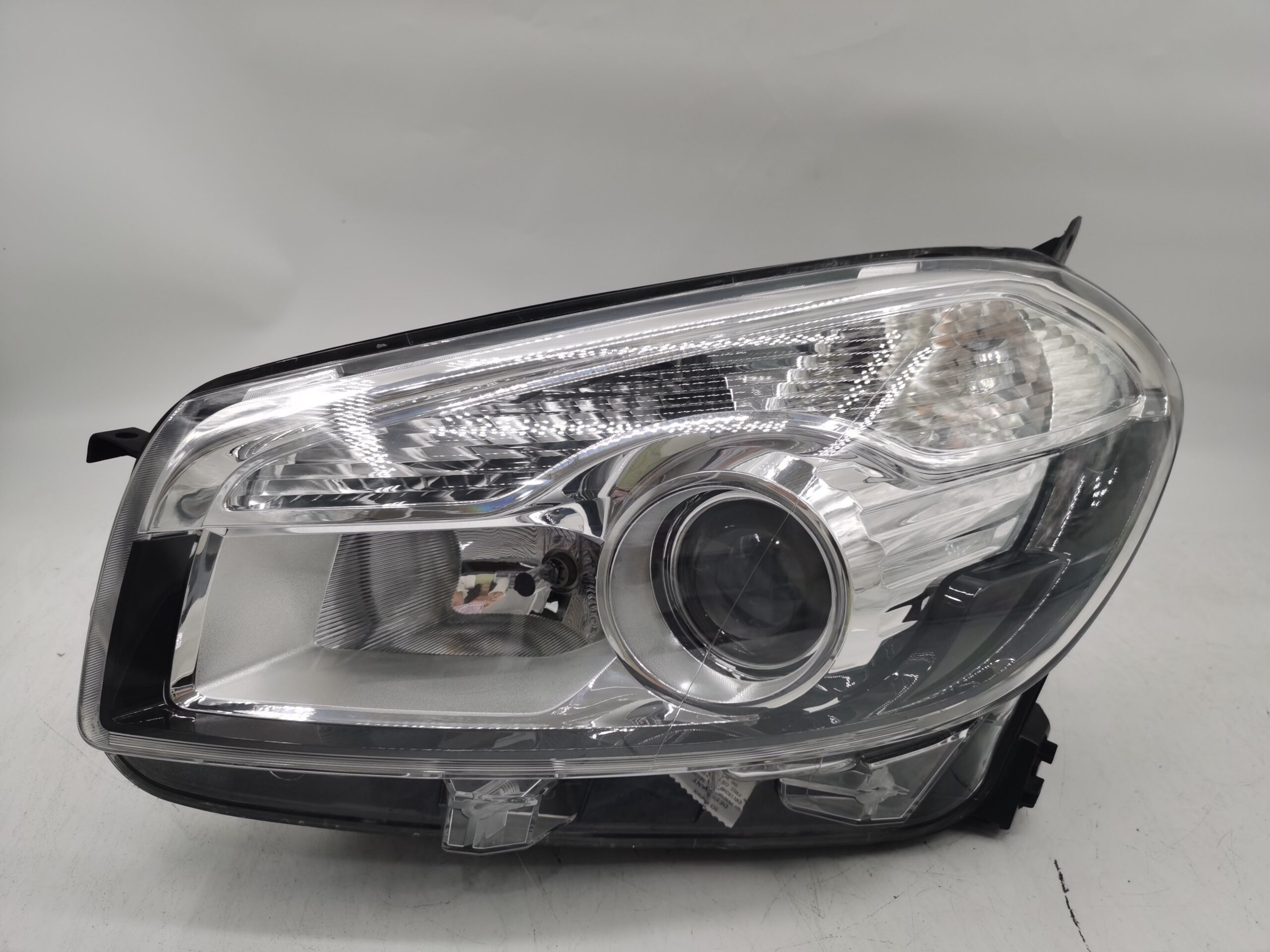 Nissan QASHQAI/DUALIS 2010-2013HALOGEN L.H.S HEADLIGHT ASSEMBLY