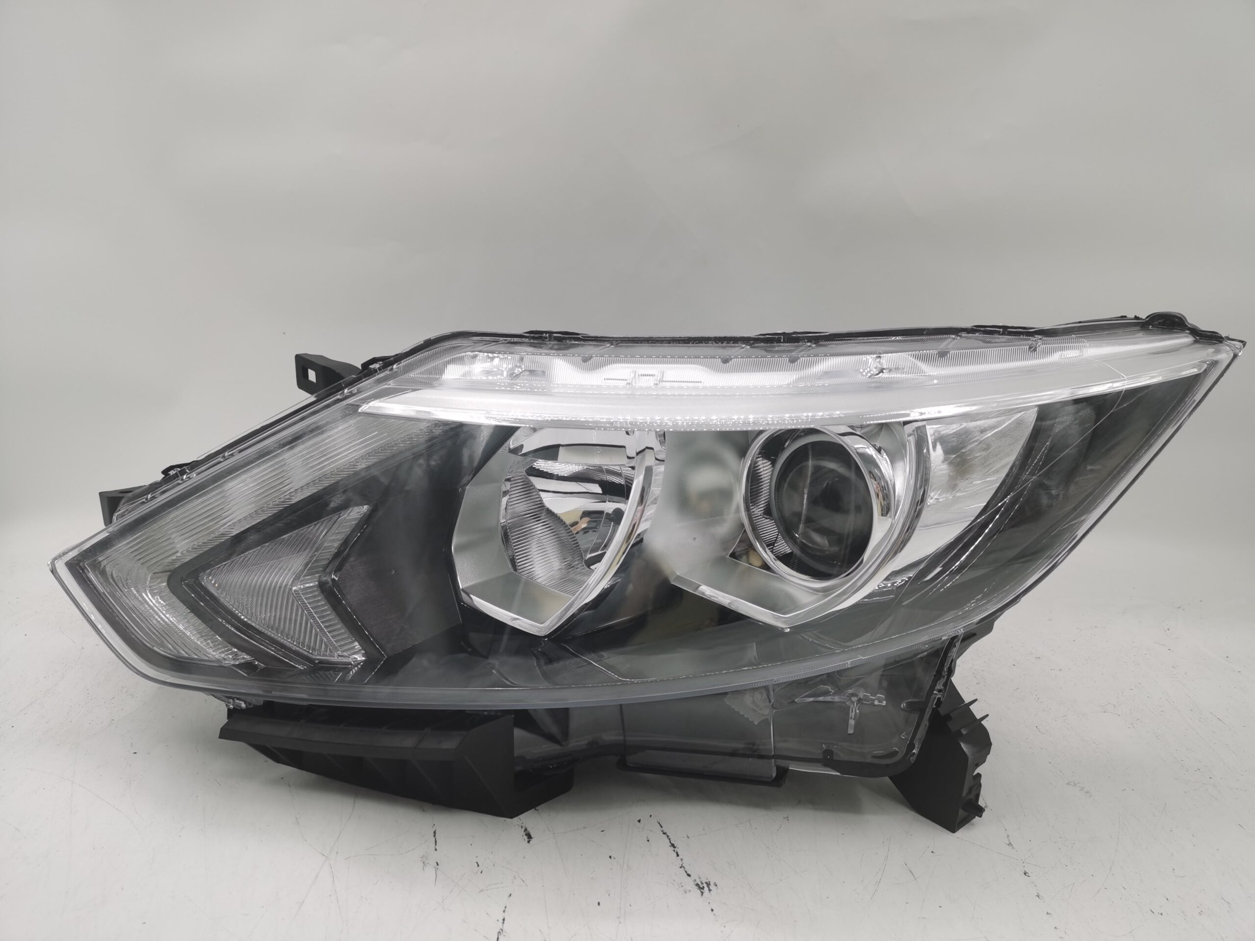 Nissan QASHQAI J11 2014-2016 HALOGEN L.H.S Headlight Assembly