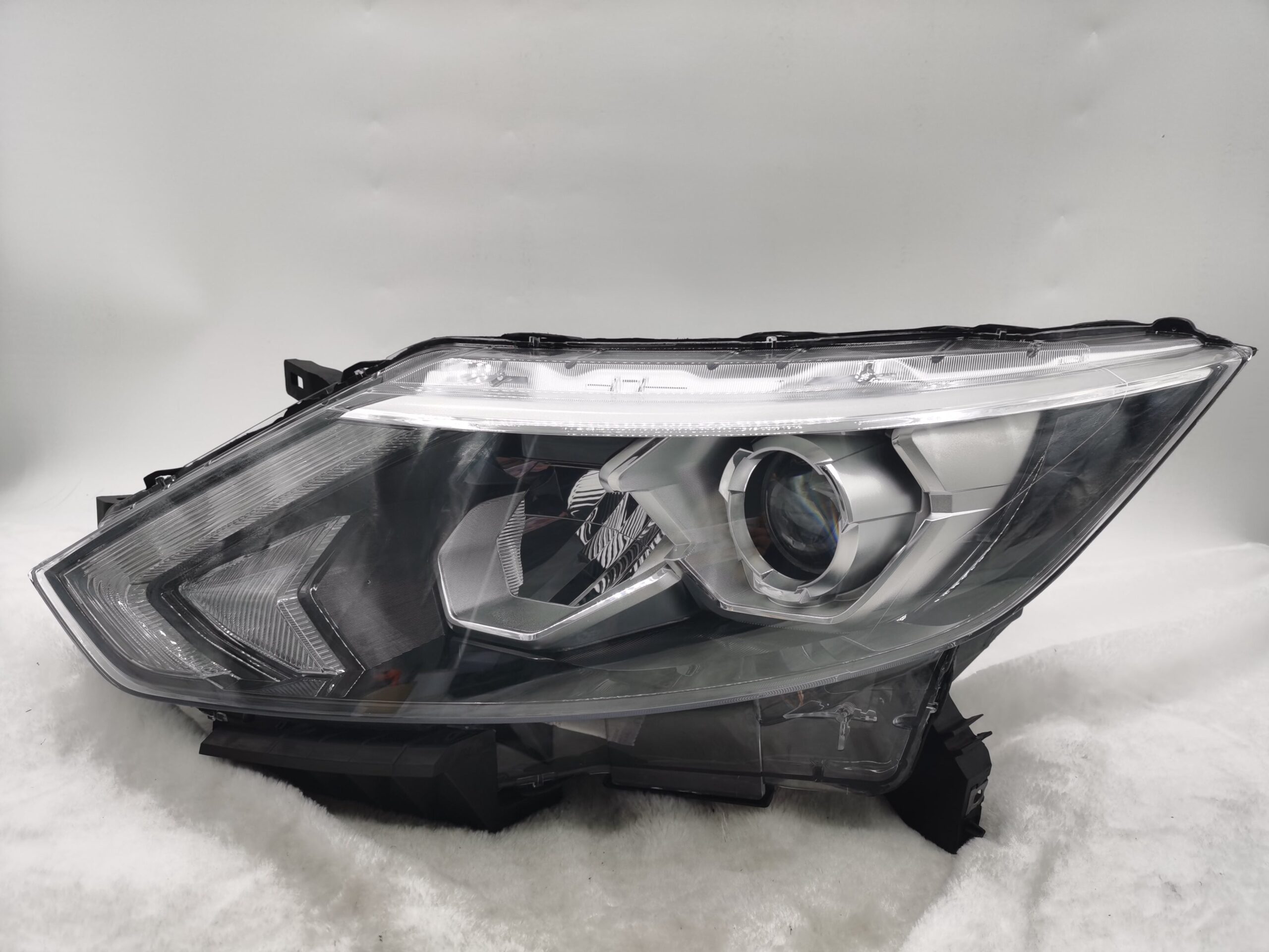 Nissan QASHQAI J11 2014-2016 LED L.H.S HEADLIGHT ASSEMBLY