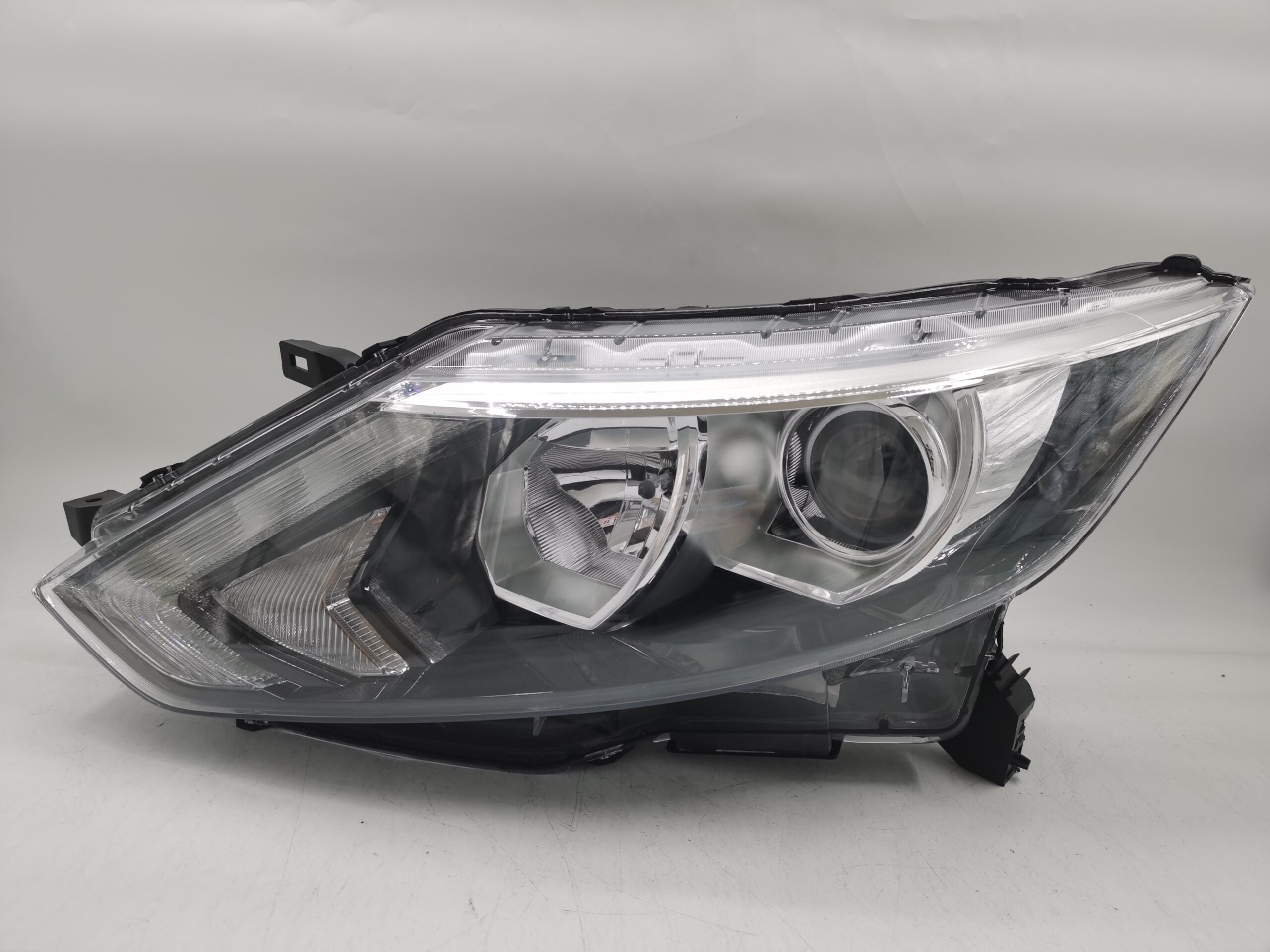 Nissan QASHQAI J11 2014-2016 HALOGEN L.H.S HEADLIGHT ASSEMBLY