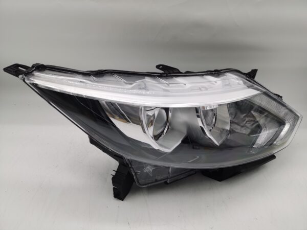 Nissan QASHQAI J11 2014-2016 HALOGEN R.H.S HEADLIGHT ASSEMBLY