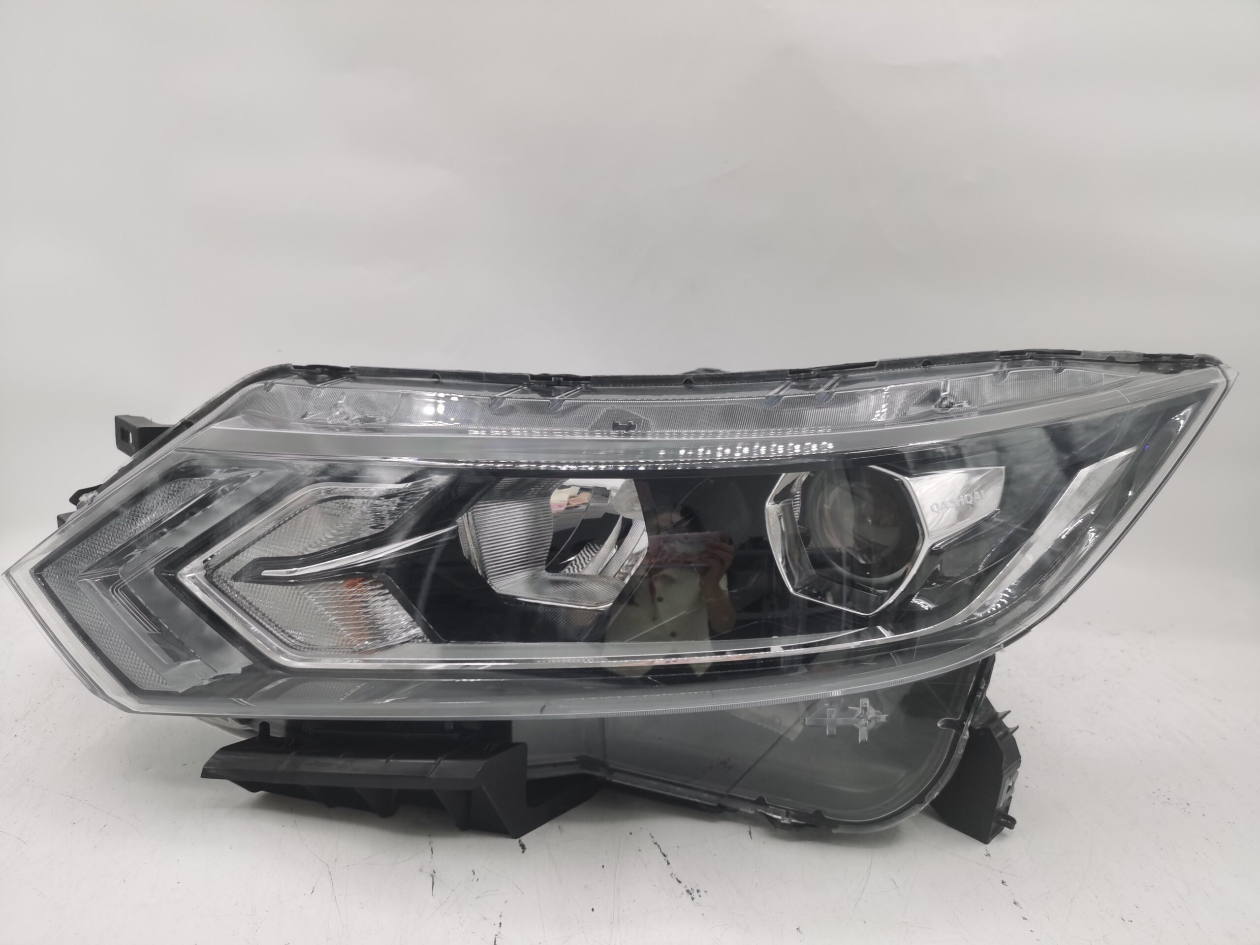 Nissan QASHQAI J11 2017-2020 HALOGEN L.H.S Headlight Assembly