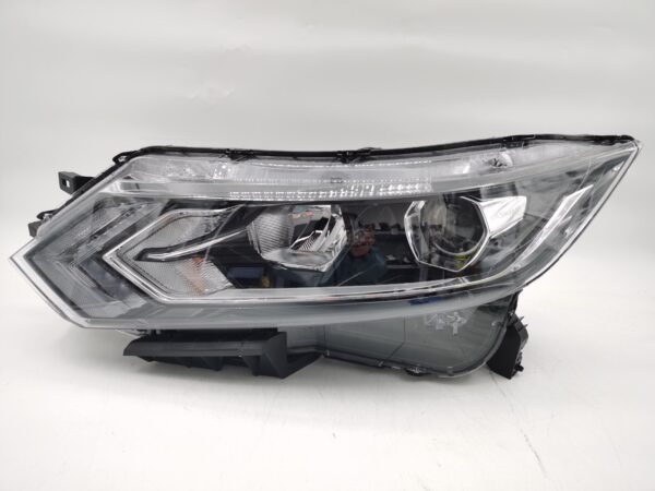 Nissan QASHQAI J11 2017-2020 HALOGEN L.H.S HEADLIGHT ASSEMBLY