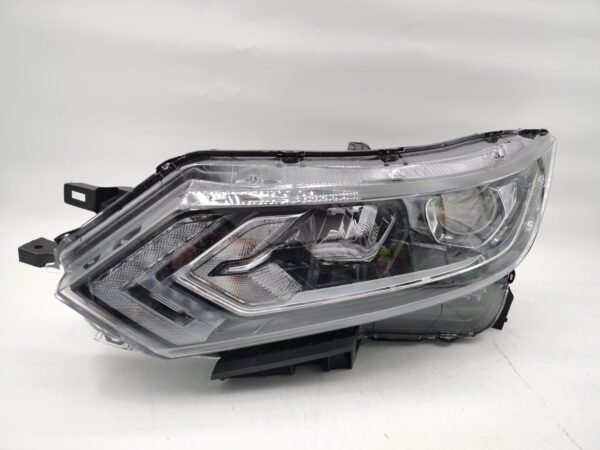 Nissan QASHQAI J11 2017-2020 HALOGEN L.H.S HEADLIGHT ASSEMBLY