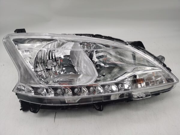 Nissan SENTRA PULSAR 2013-2015 HALOGEN R.H.S HEADLIGHT ASSEMBLY