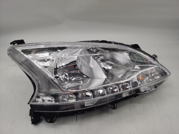 Nissan SENTRA PULSAR 2013-2015 HALOGEN R.H.S HEADLIGHT ASSEMBLY