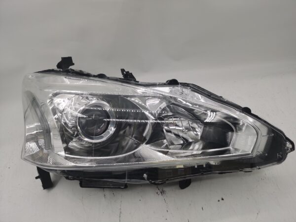 Nissan TEANA MAXIMA 2014-2017 HALOGEN R.H.S HEADLIGHT ASSEMBLY