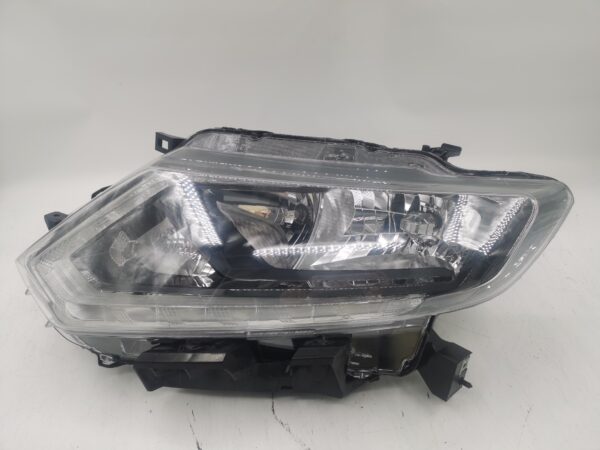 Nissan X-TRAIL 2014-2016 HALOGEN L.H.S Headlight Assembly