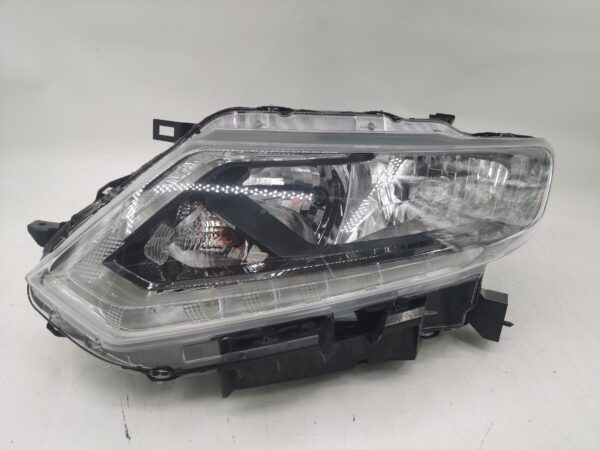 Nissan X-TRAIL 2014-2016 HALOGEN L.H.S Headlight Assembly