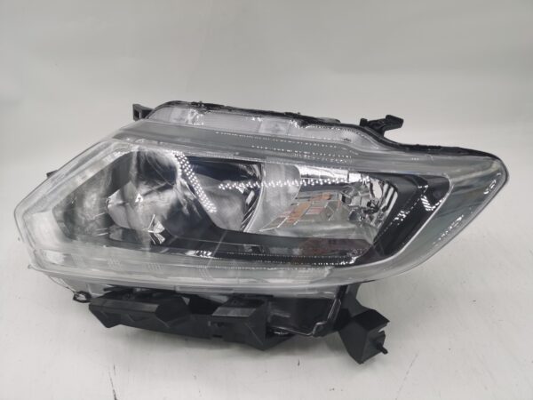 Nissan X-TRAIL 2014-2016 HALOGEN L.H.S Headlight Assembly