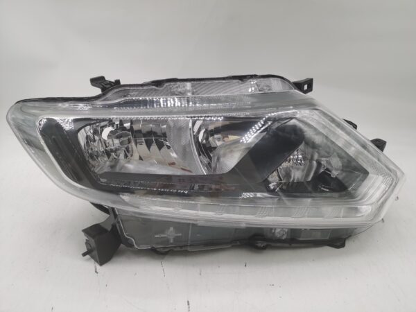 Nissan X-TRAIL 2014-2016 HALOGEN R.H.S Headlight Assembly