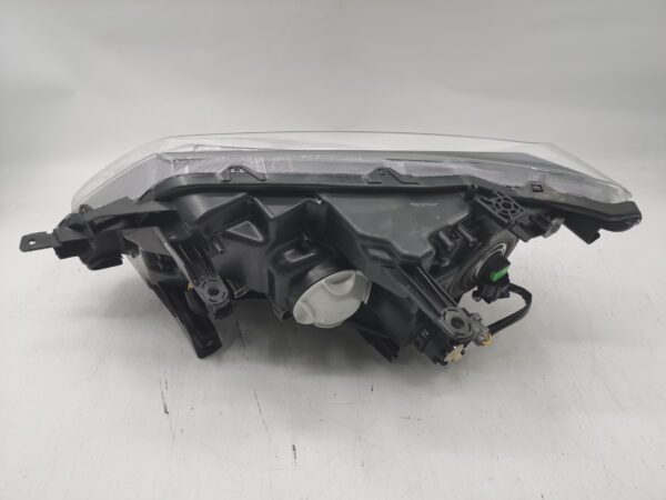 Nissan X-TRAIL 2014-2016 HALOGEN R.H.S HEADLIGHT ASSEMBLY