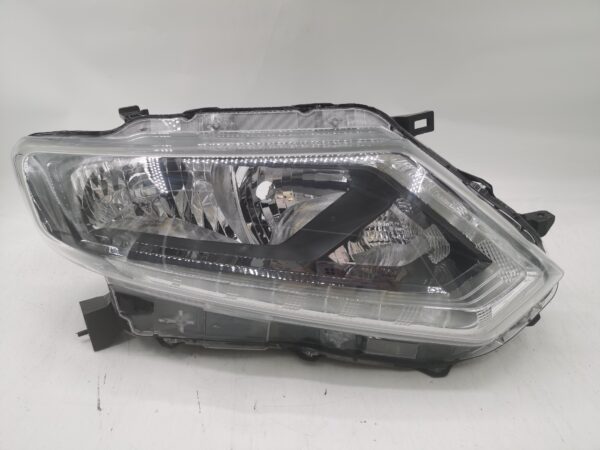 Nissan X-TRAIL 2014-2016 HALOGEN R.H.S Headlight Assembly