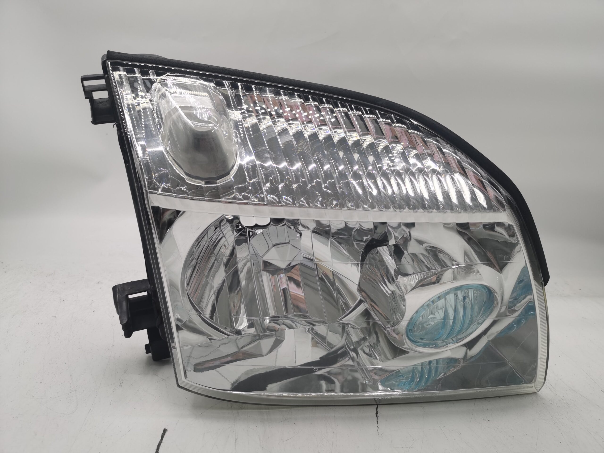 Nissan X-TRAIL T30 2001-2006 HALOGEN R.H.S HEADLIGHT ASSEMBLY