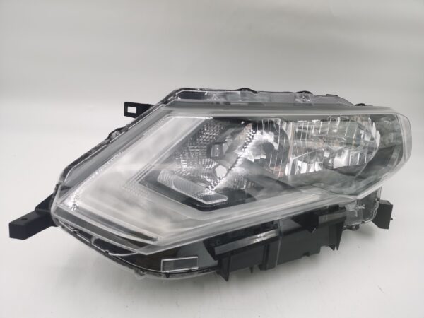 Nissan X-TRAIL T32 2017-2020 HALOGEN L.H.S HEADLIGHT ASSEMBLY