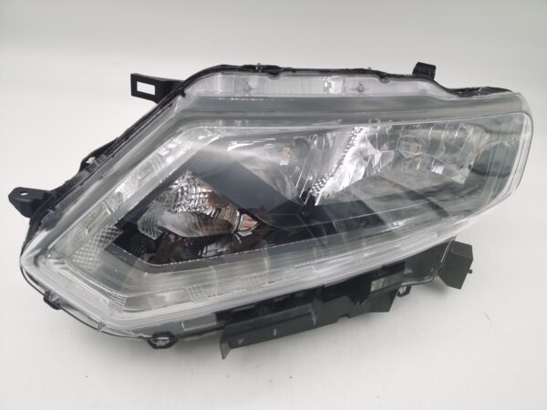 Nissan X-TRAIL 2014-2016 HALOGEN L.H.S HEADLIGHT ASSEMBLY