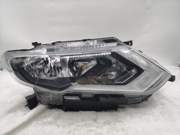 Nissan X-TRAIL T32 2017-2020 HALOGEN R.H.S HEADLIGHT ASSEMBLY