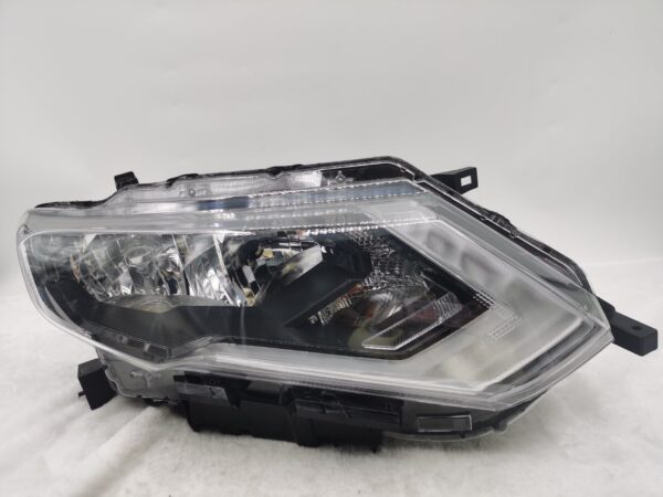 Nissan X-TRAIL T32 2017-2020 HALOGEN R.H.S HEADLIGHT ASSEMBLY