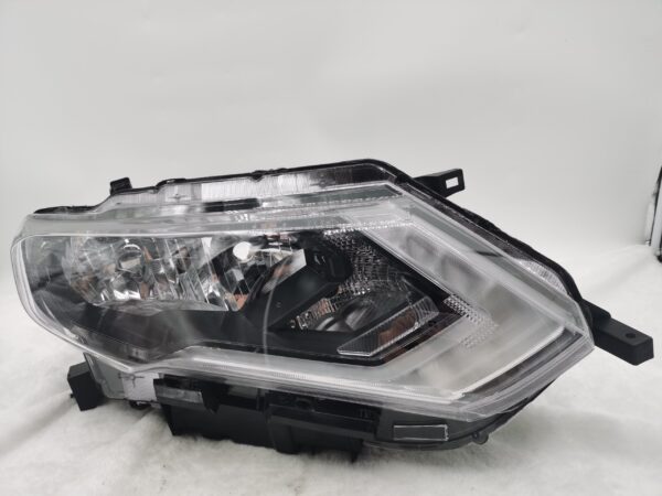 Nissan X-TRAIL T32 2017-2020 HALOGEN R.H.S HEADLIGHT ASSEMBLY